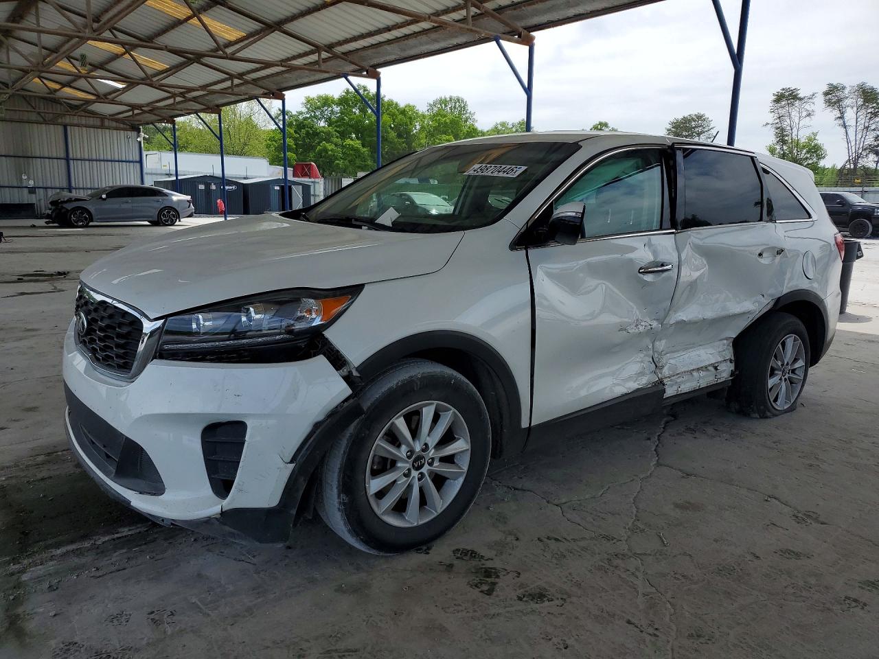 Salvage Kia Sorento Image