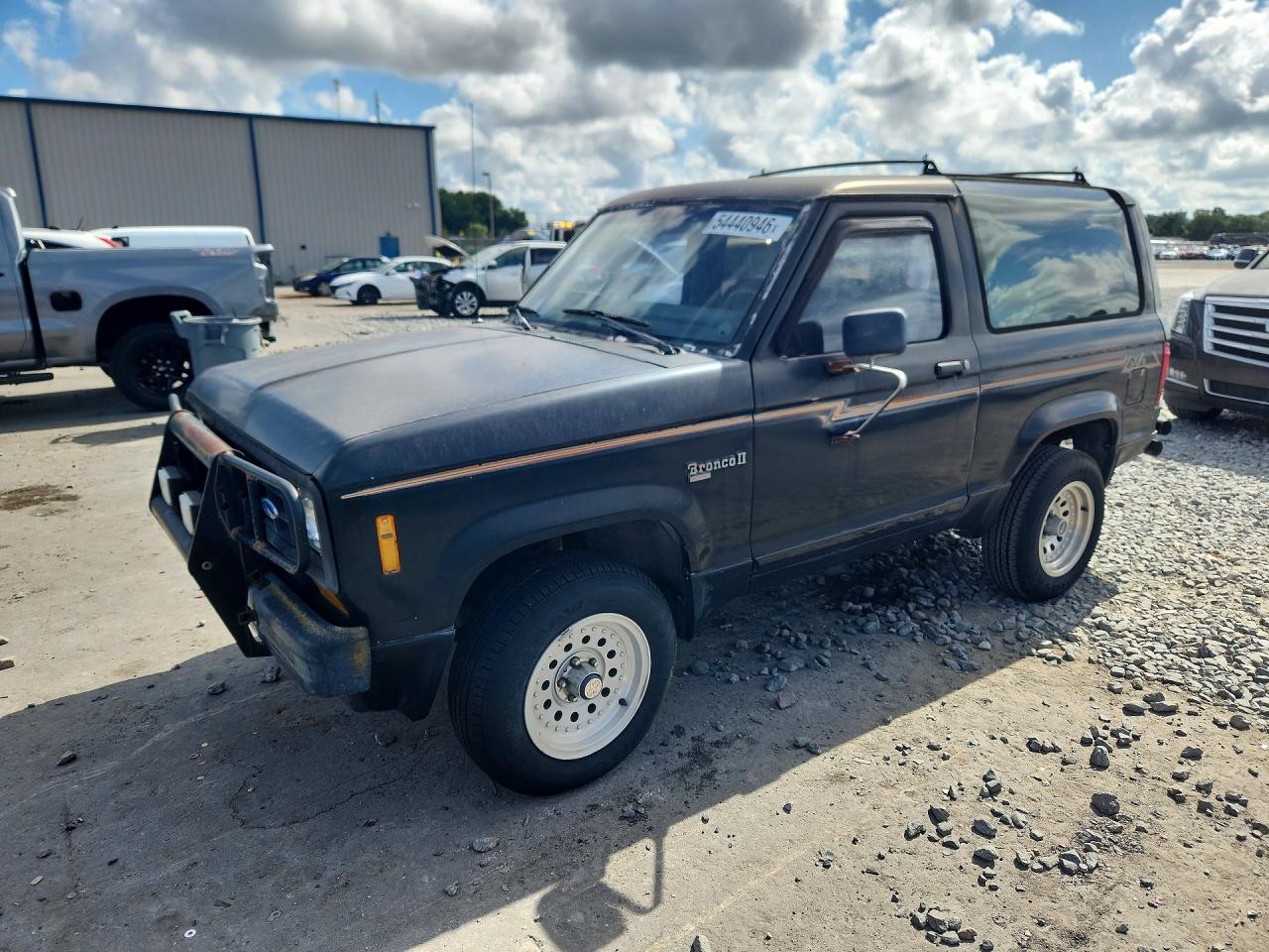 Salvage Ford Bronco Image