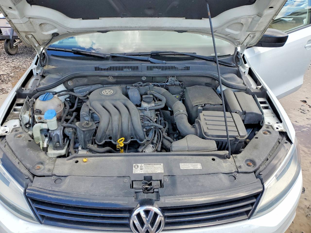 Volkswagen Jetta Base