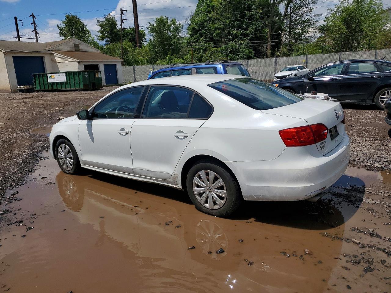 Volkswagen Jetta Base
