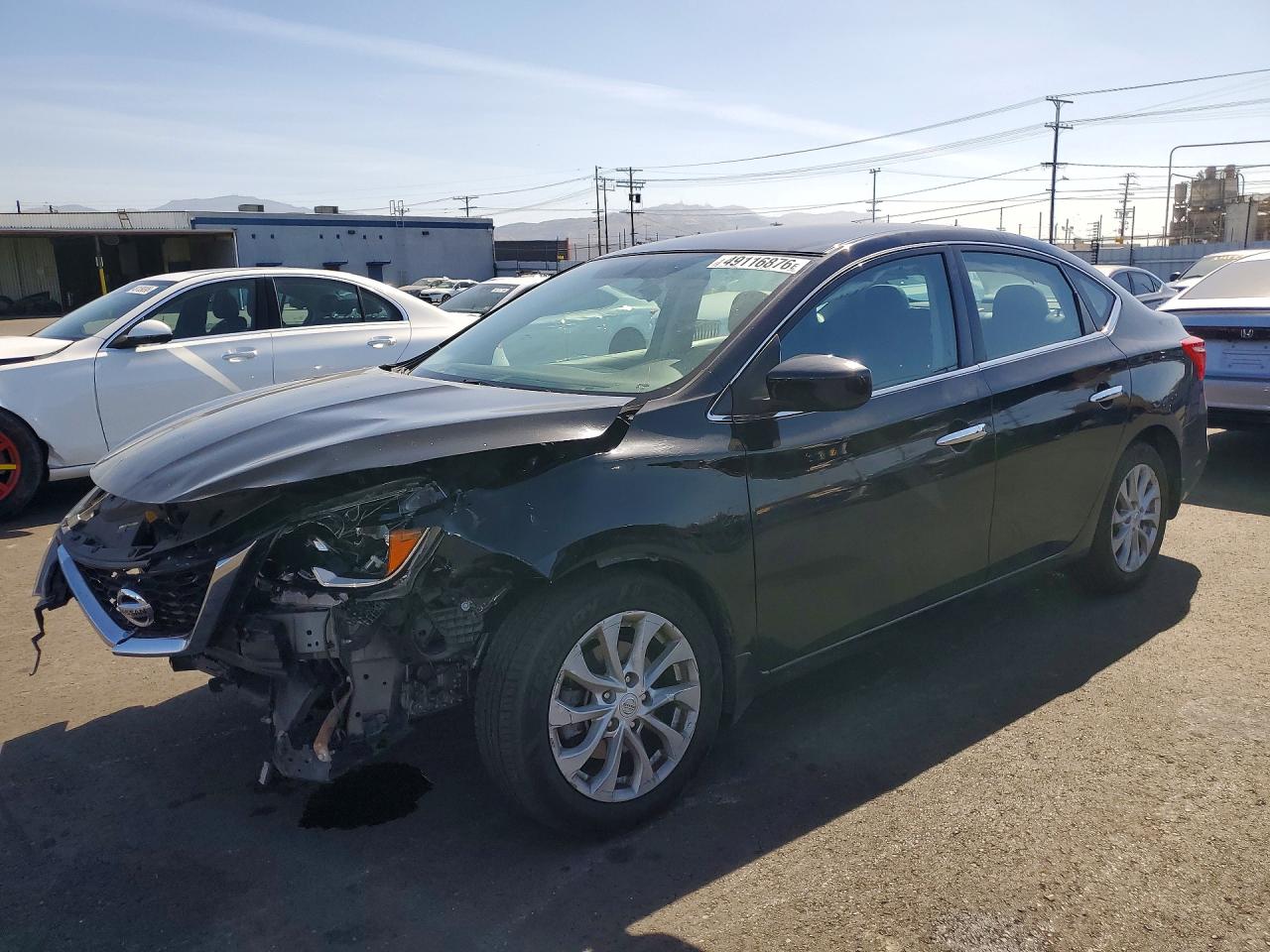 Salvage Nissan Sentra Image