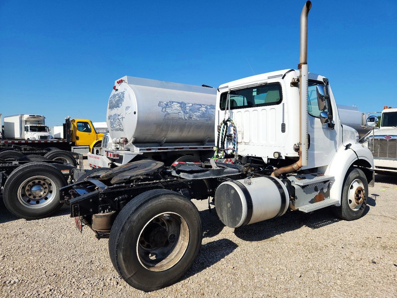 Freightliner M2