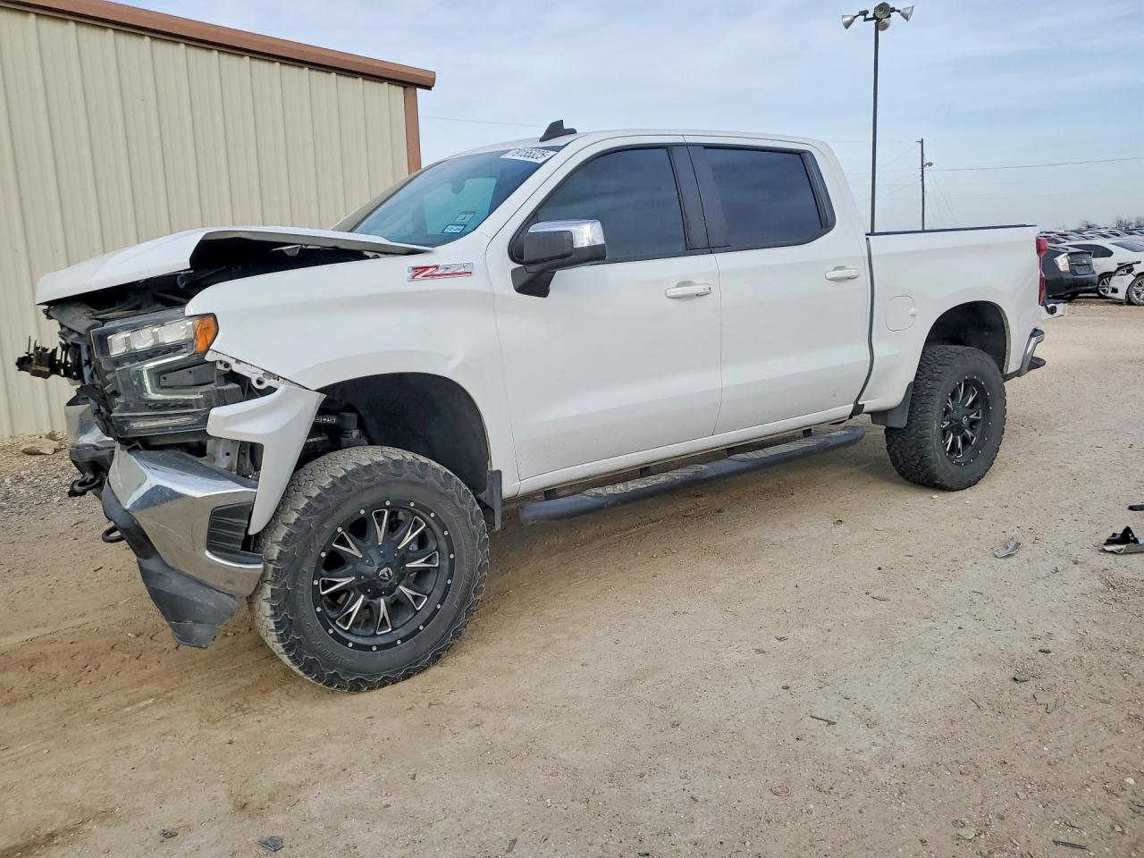 Salvage Chevrolet Silverado Image