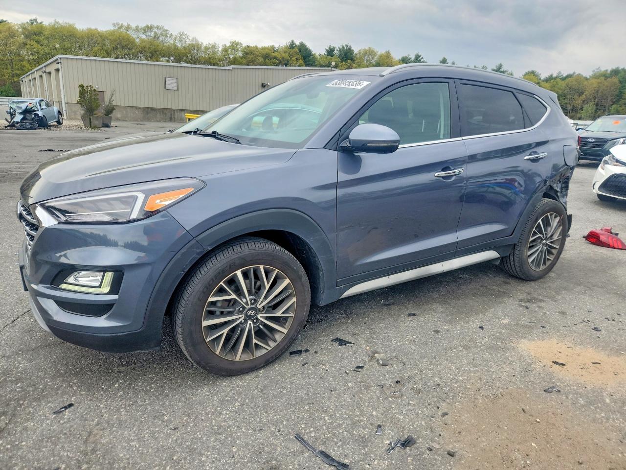 Salvage Hyundai TUCSON Image