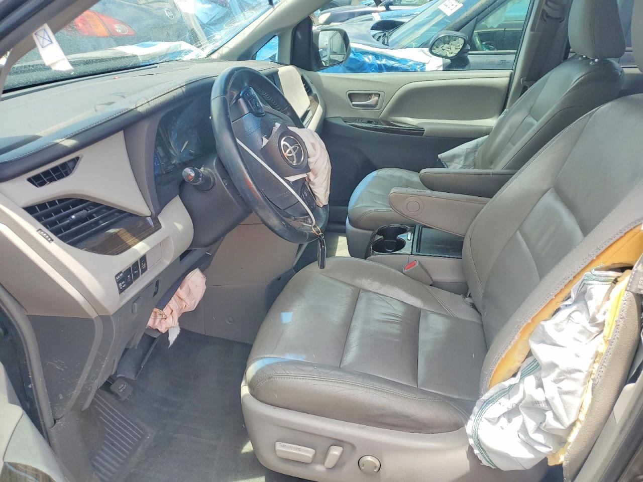 Toyota Sienna Xle 8-passenger