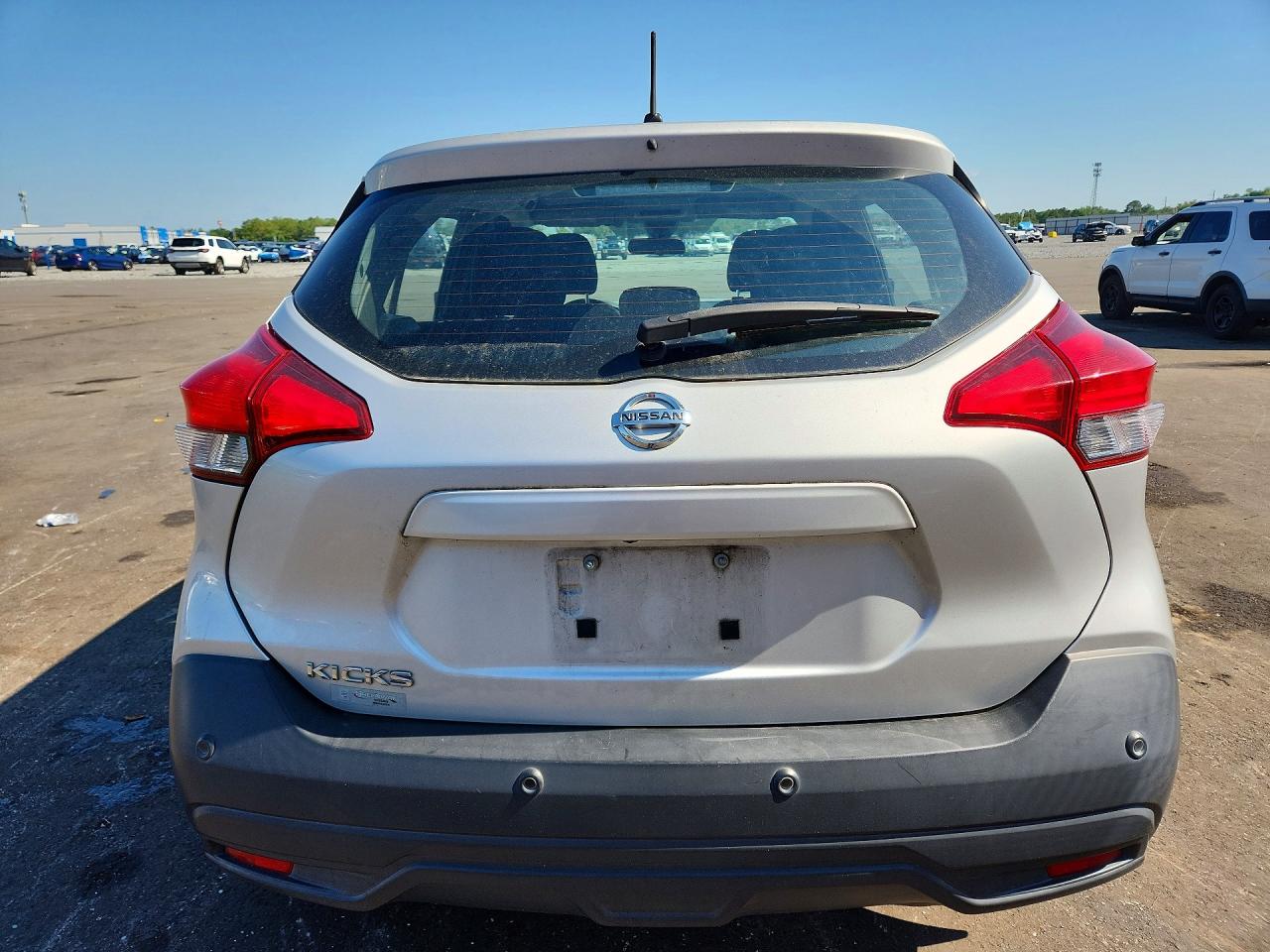 Nissan Kicks S