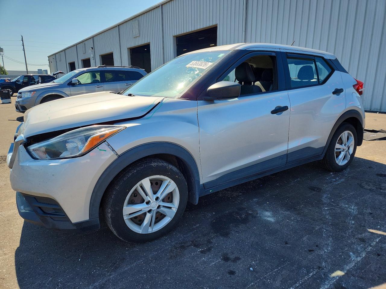 Salvage Nissan Kicks Image