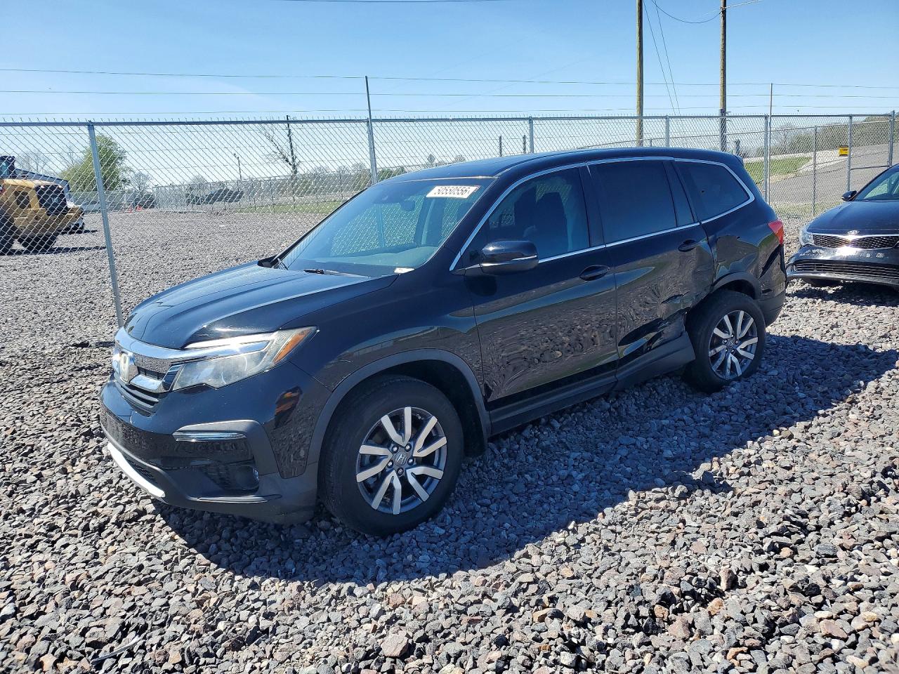 Salvage Honda Pilot Image