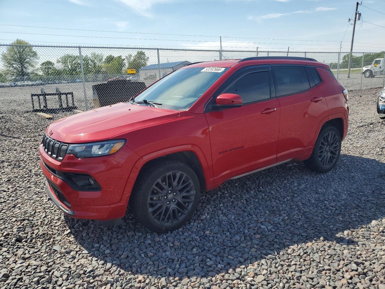 Salvage Jeep Compass Image