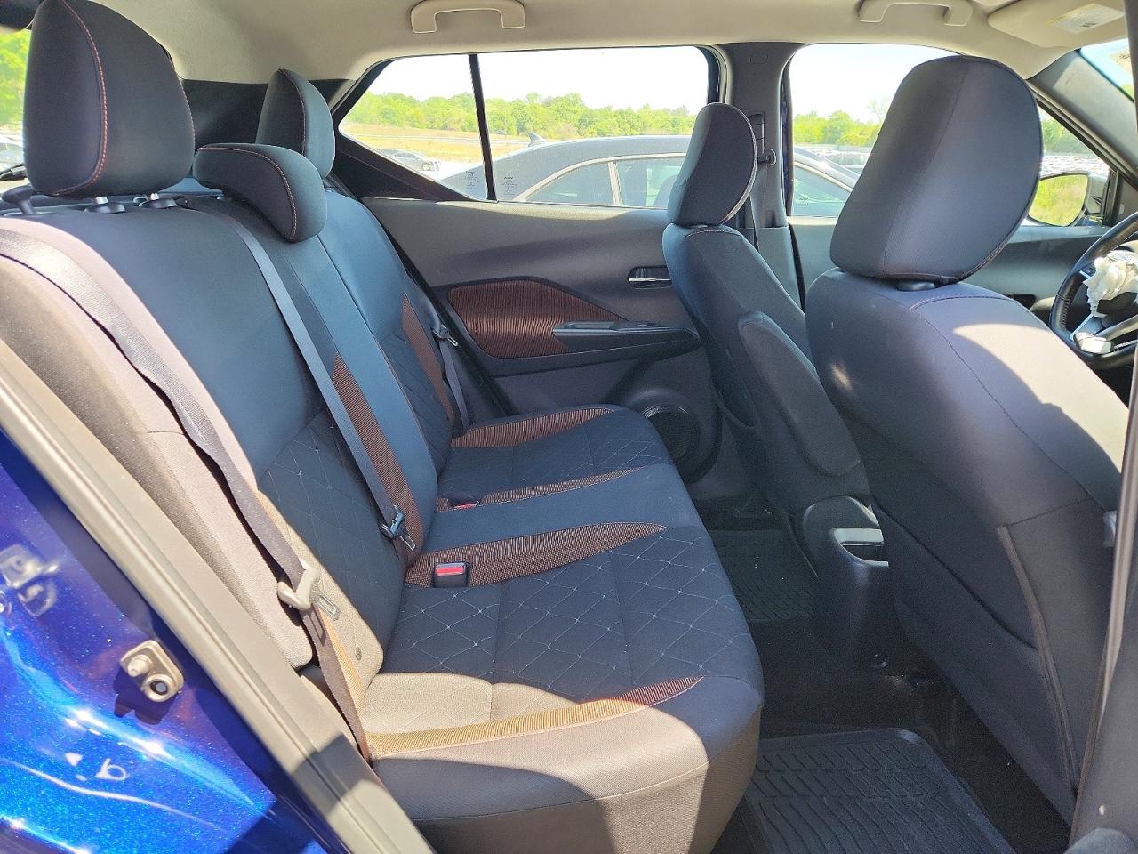 Nissan Kicks Sr