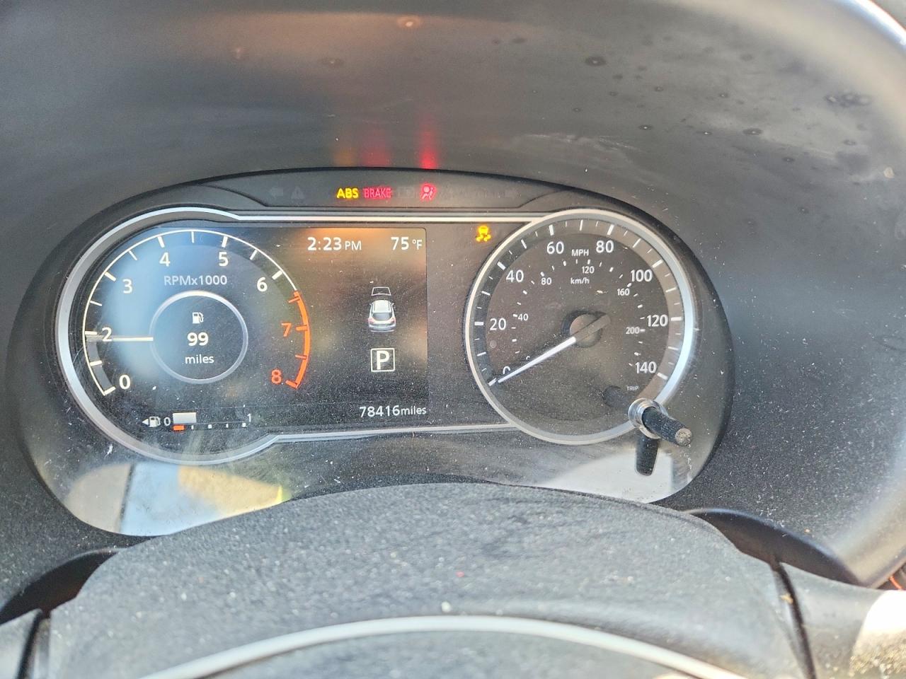 Nissan Kicks Sr
