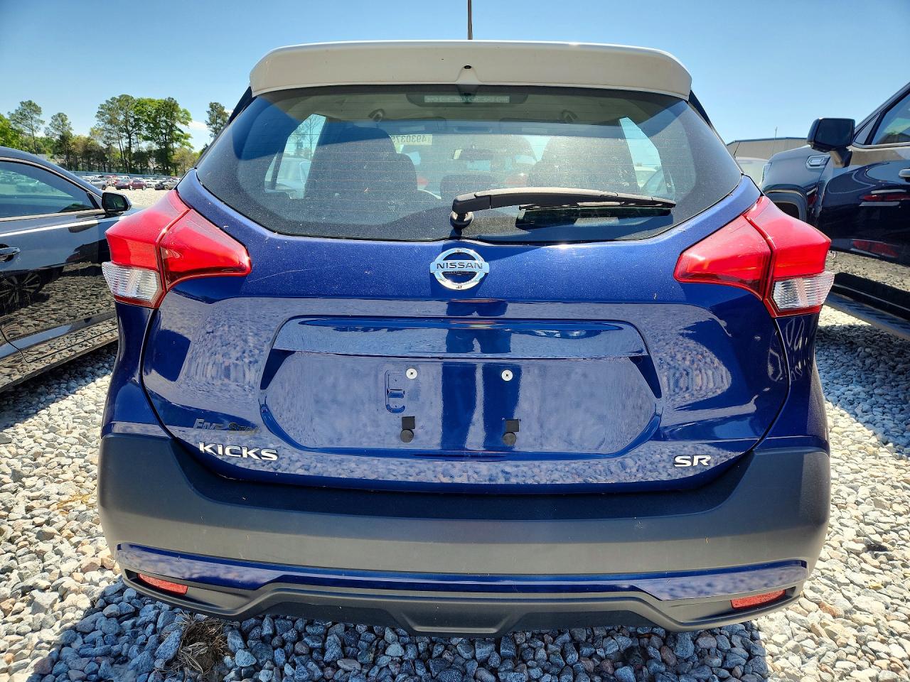 Nissan Kicks Sr
