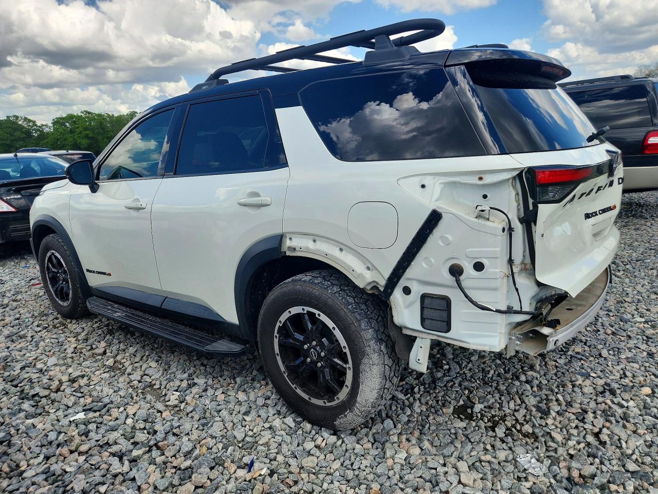 Nissan Pathfinder Rock Creek