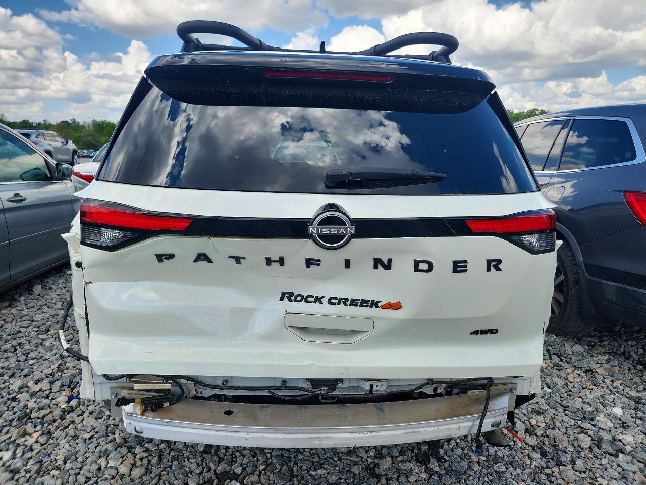 Nissan Pathfinder Rock Creek
