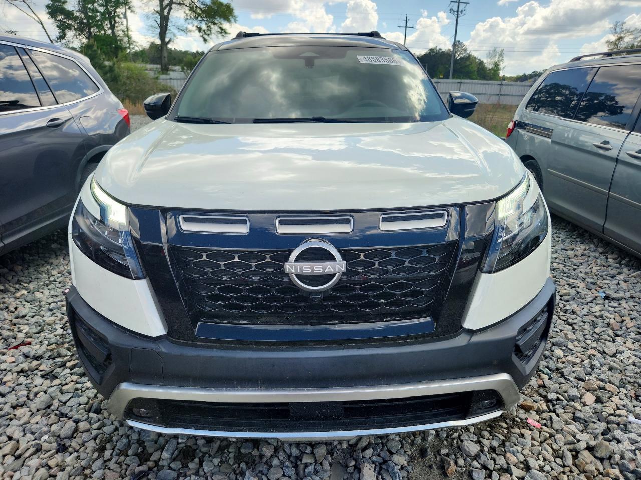 Nissan Pathfinder Rock Creek