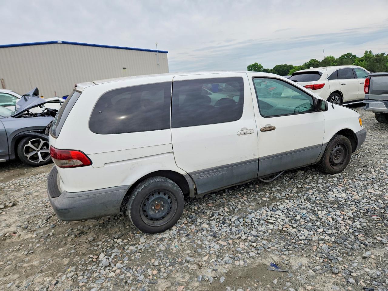 Toyota Sienna Ce