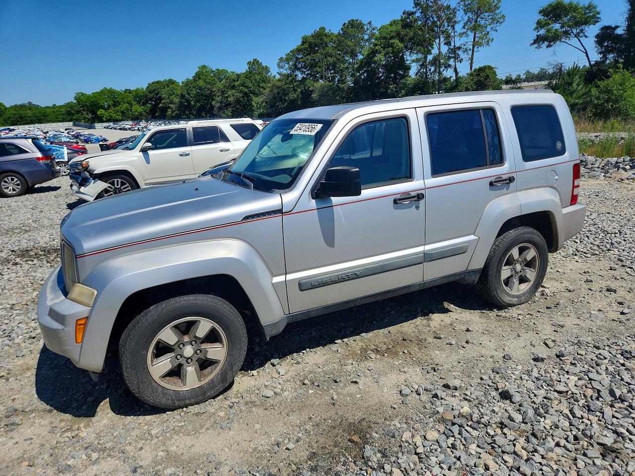 Salvage Jeep Liberty Image