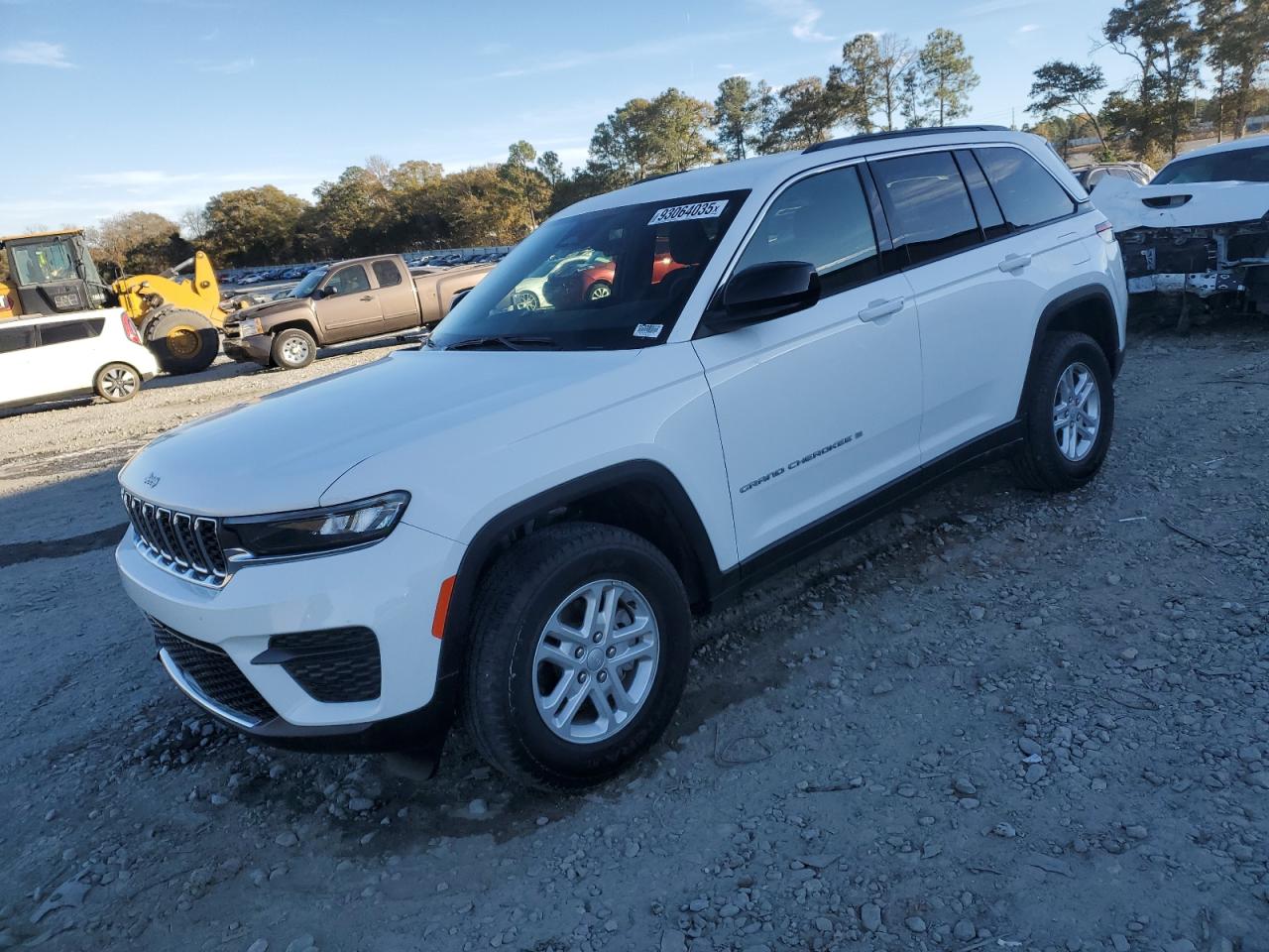 Salvage Jeep Grand Cherokee Image
