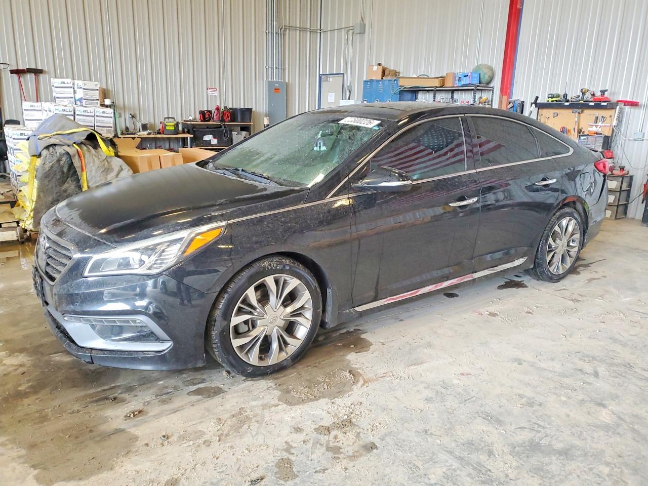 Salvage Hyundai SONATA Image