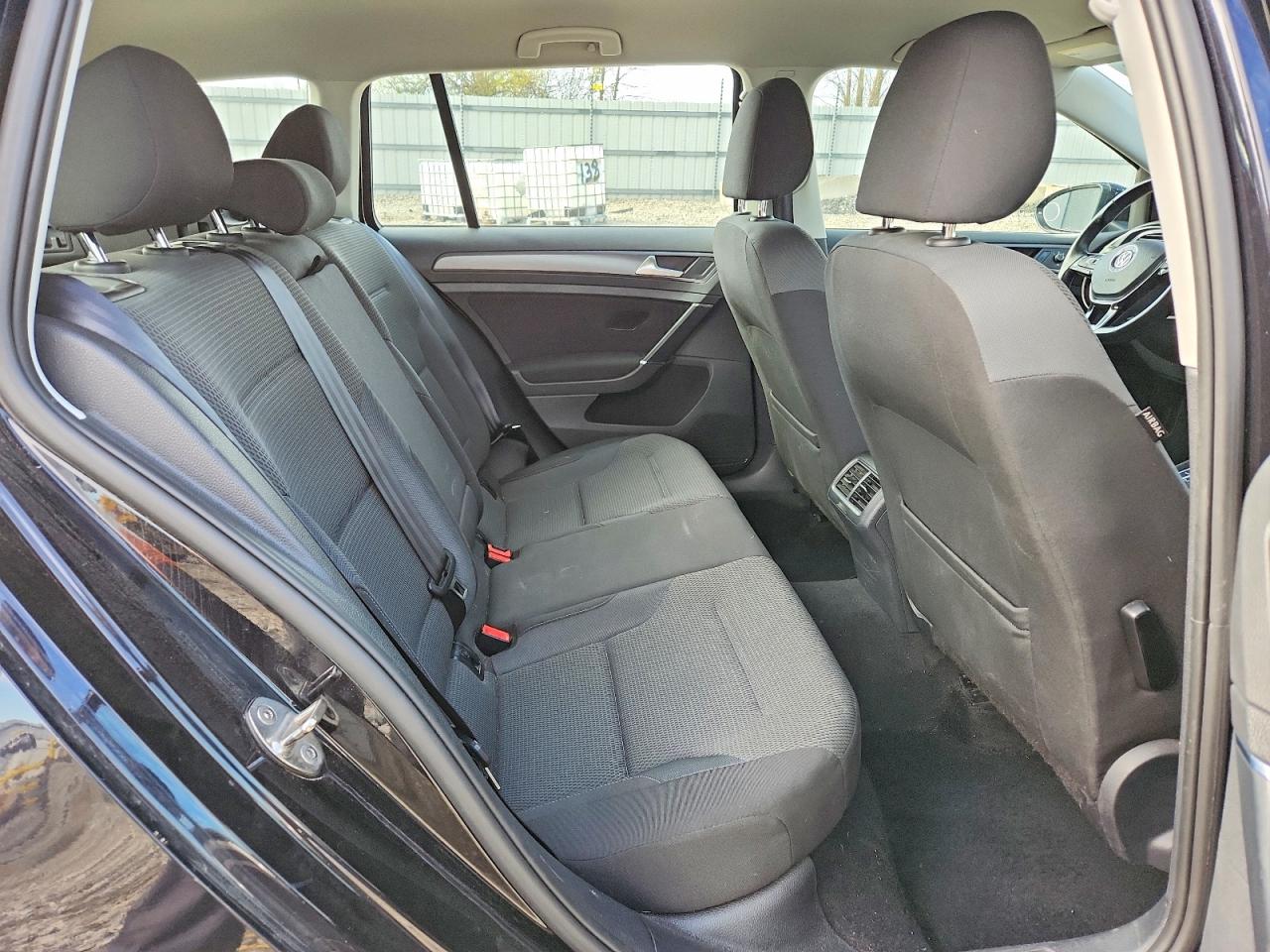Volkswagen Golf S
