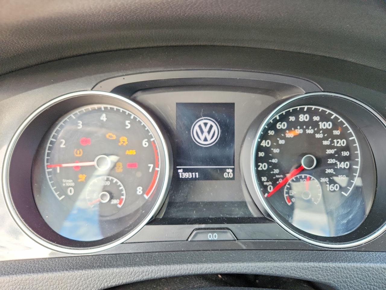 Volkswagen Golf S