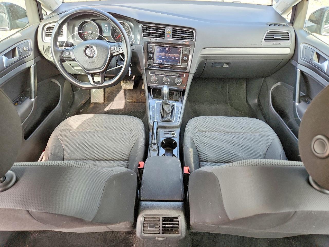 Volkswagen Golf S
