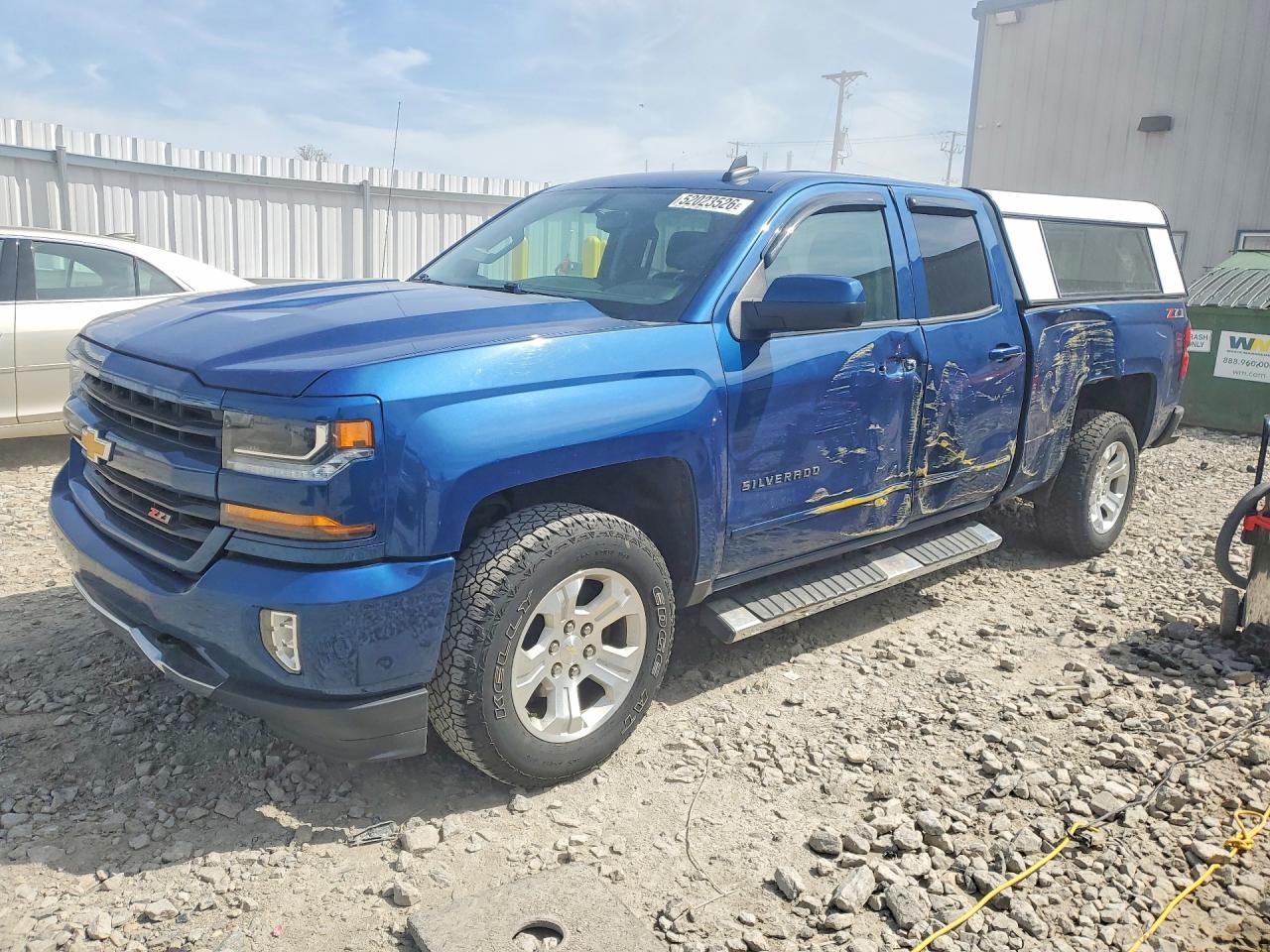 Salvage Chevrolet Silverado Image