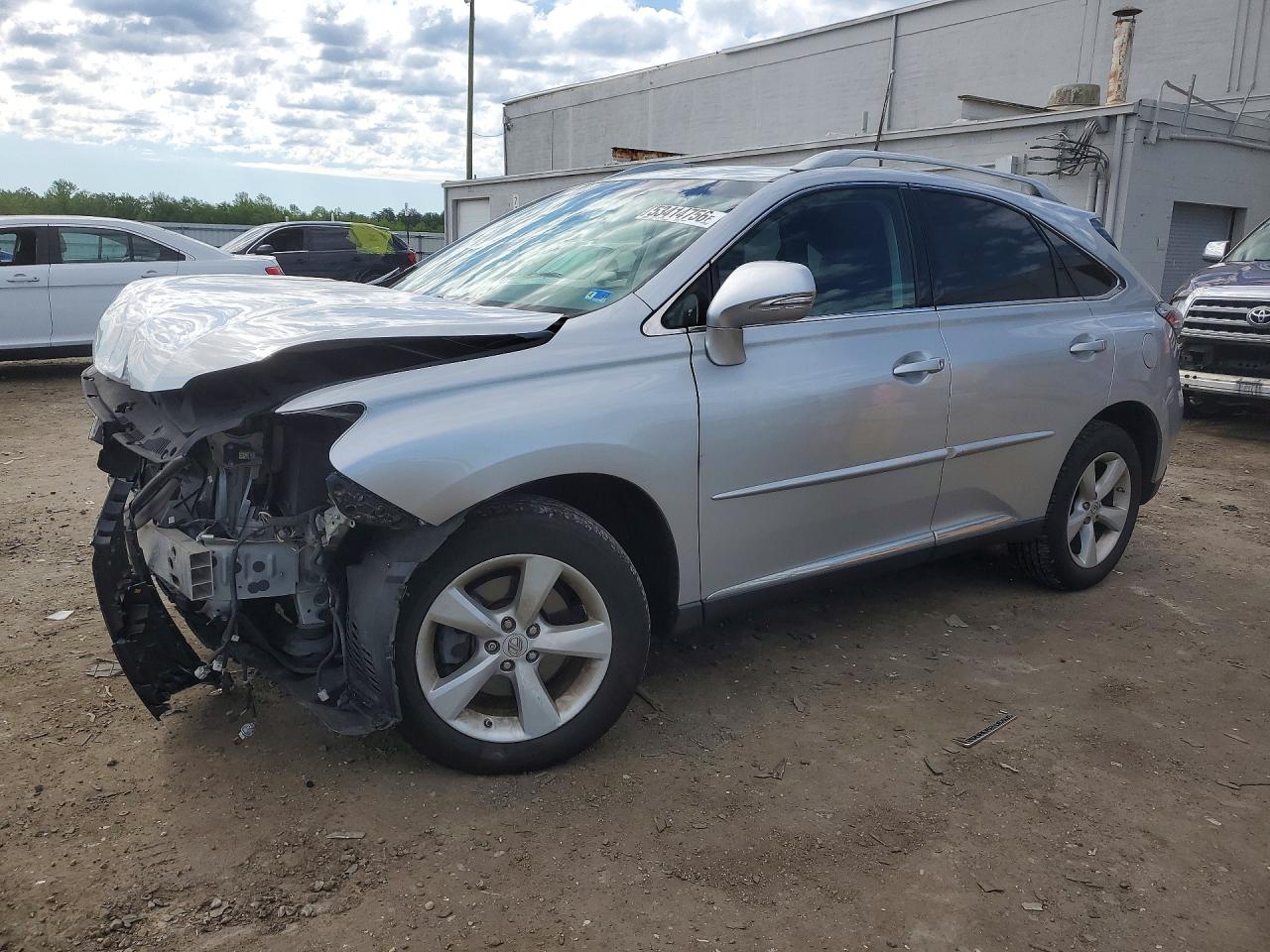 Salvage Lexus RX Image