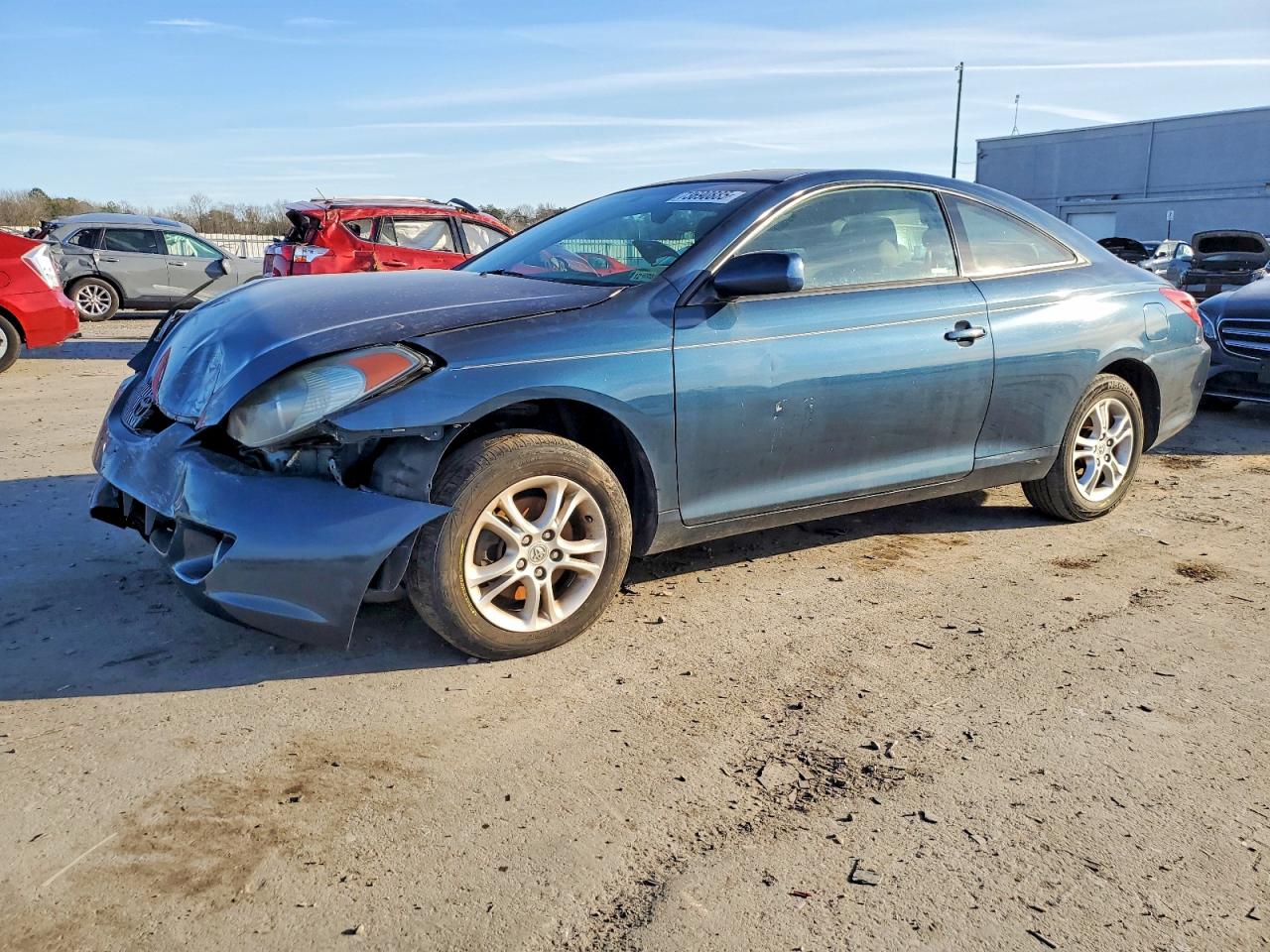 Salvage Toyota Camry Image