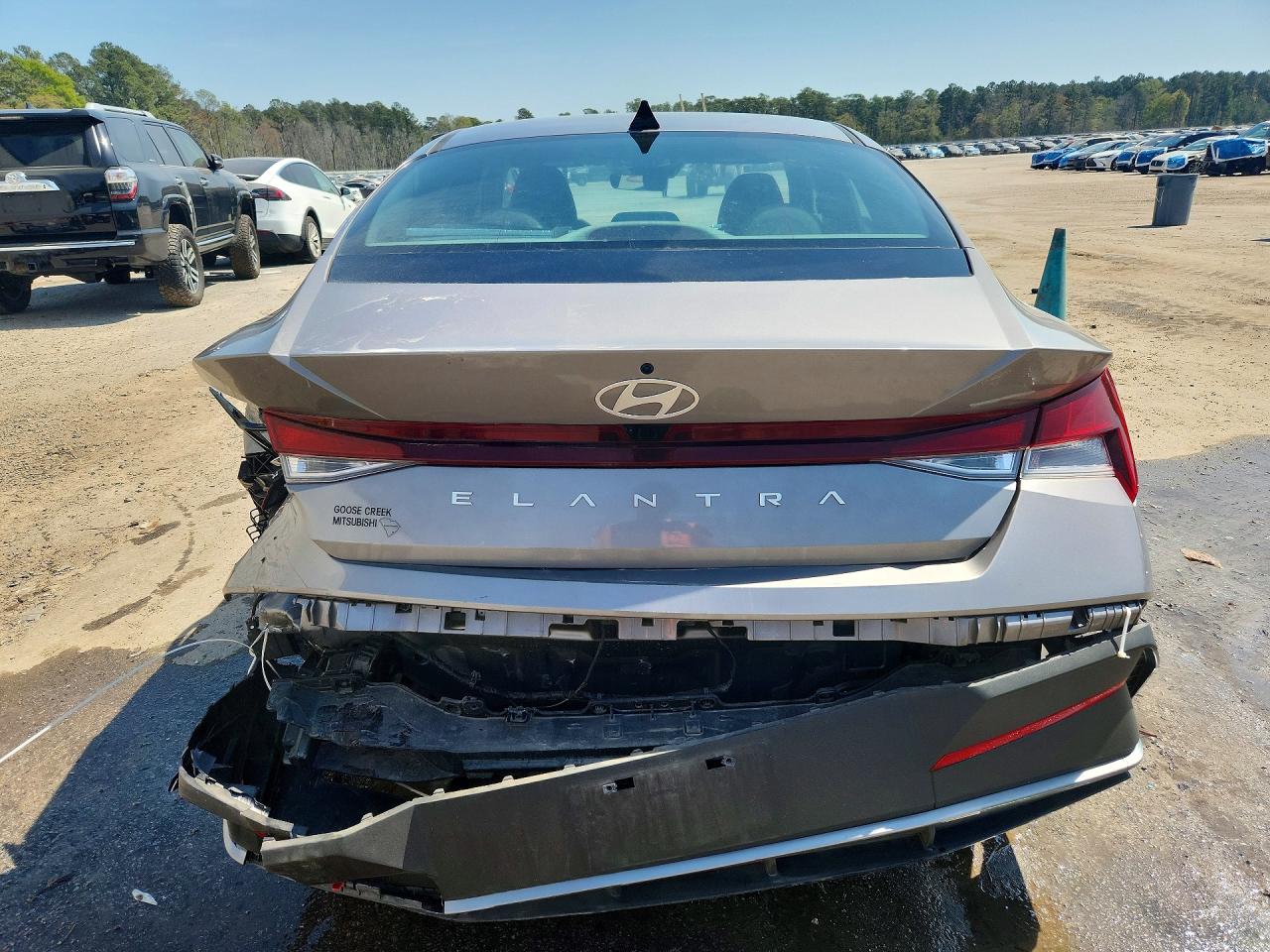 Hyundai ELANTRA Sel