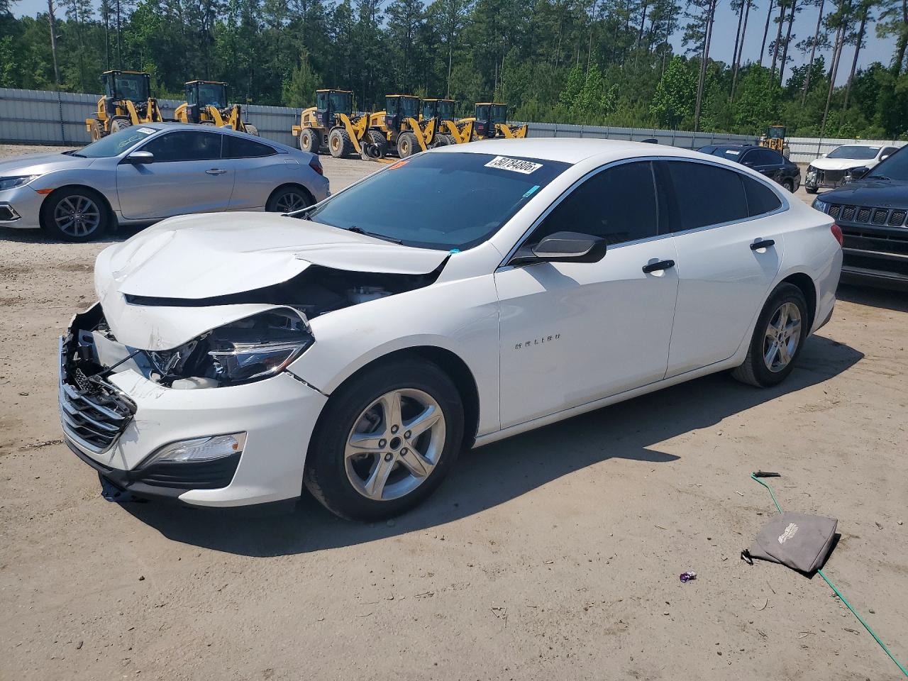 Salvage Chevrolet Malibu Image