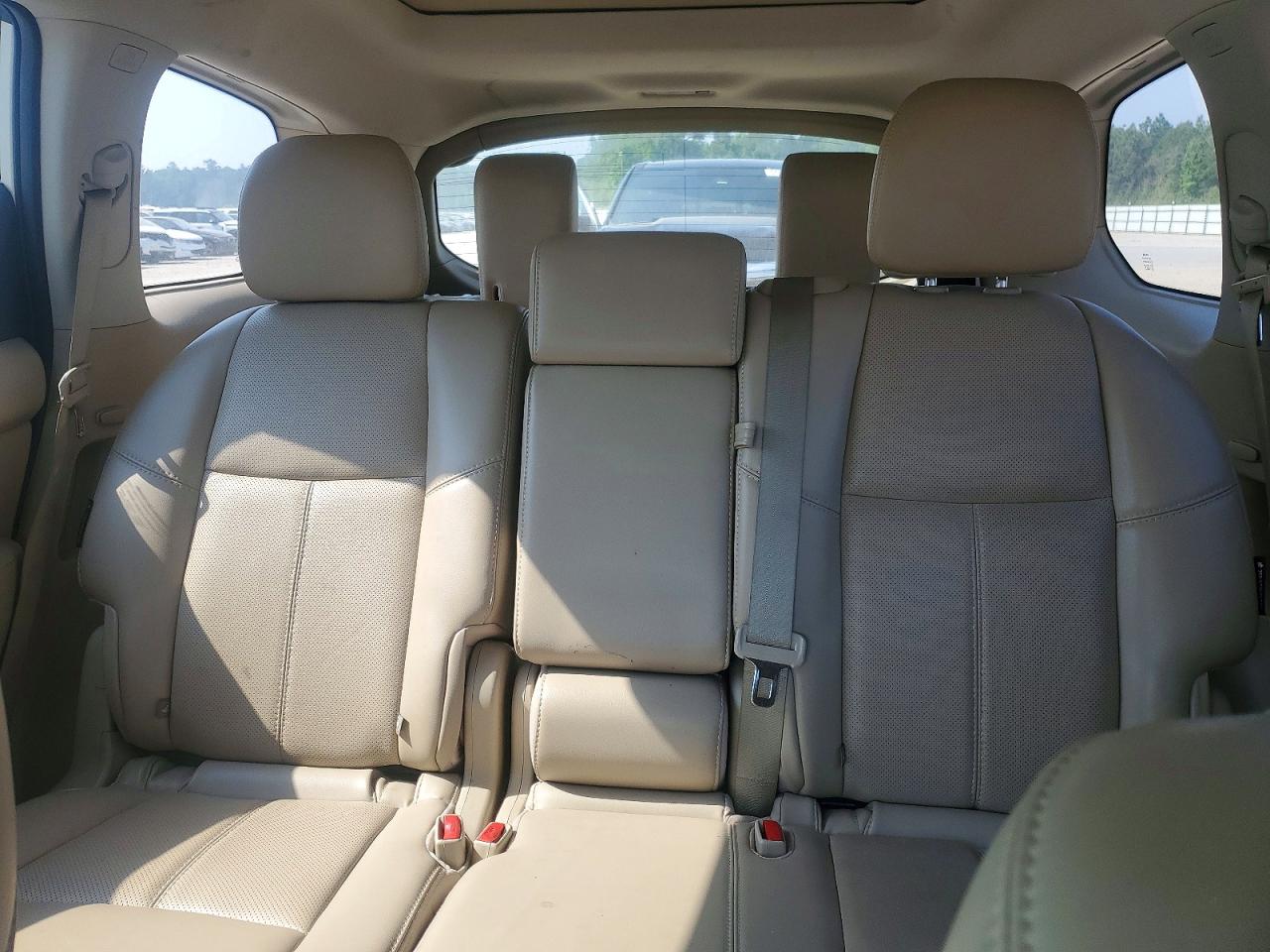 Nissan Pathfinder Platinum