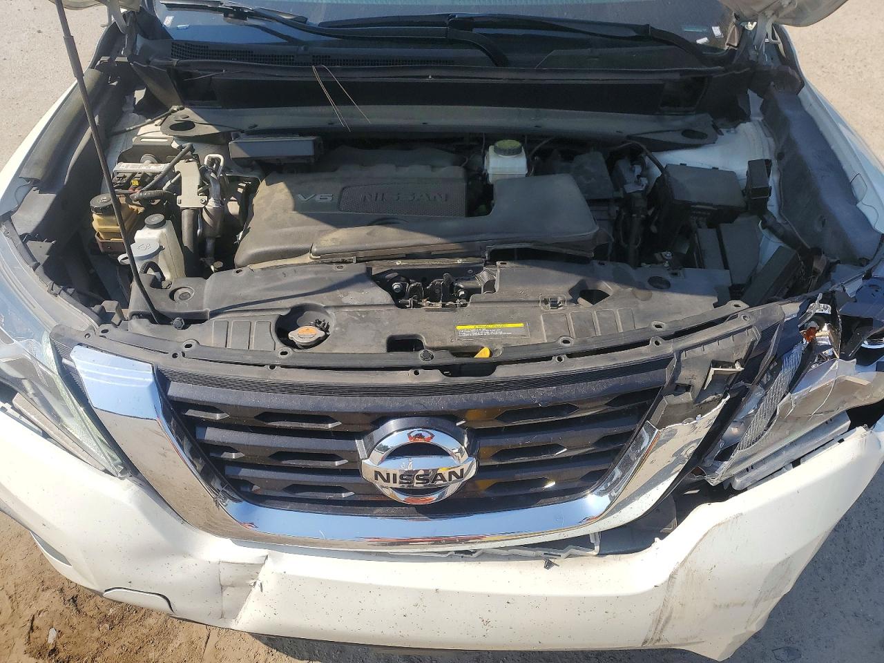 Nissan Pathfinder Platinum