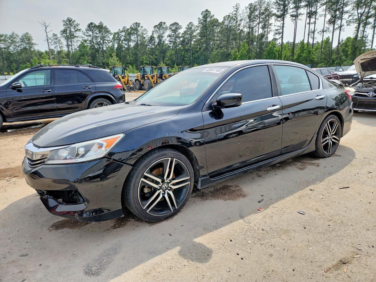 Salvage Honda Accord Image