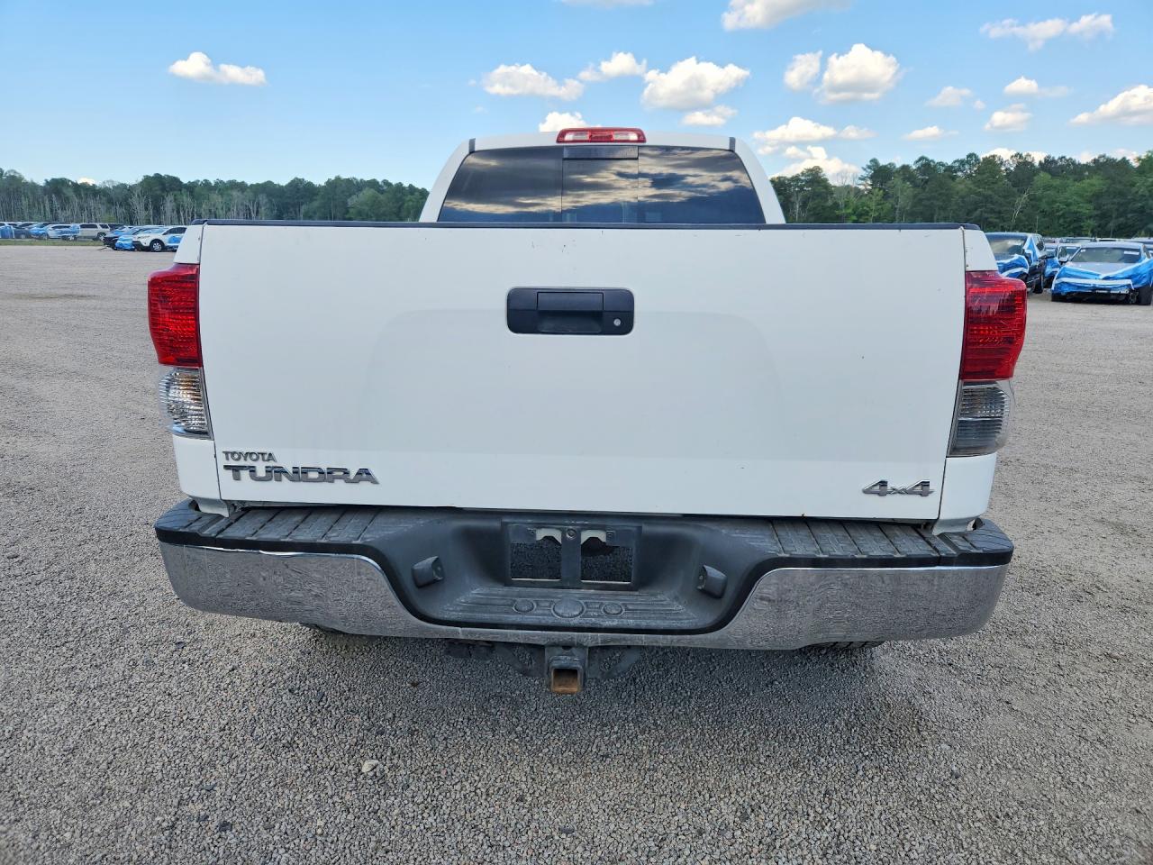 Toyota Tundra Double Cab Sr5