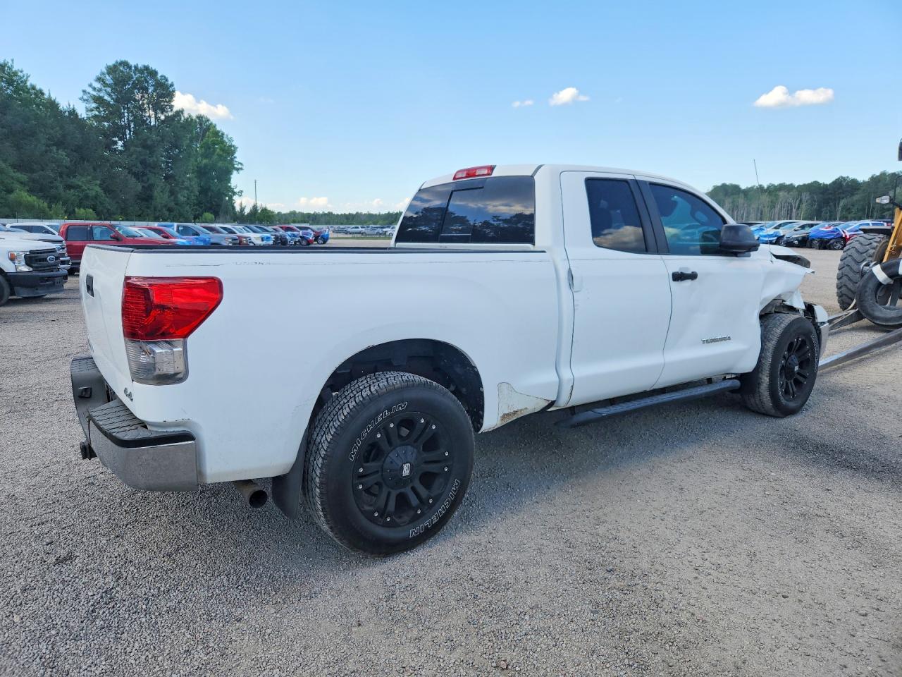 Toyota Tundra Double Cab Sr5