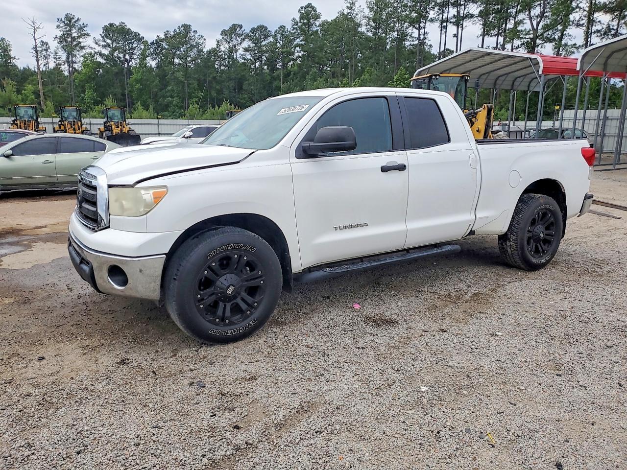 Salvage Toyota Tundra Image