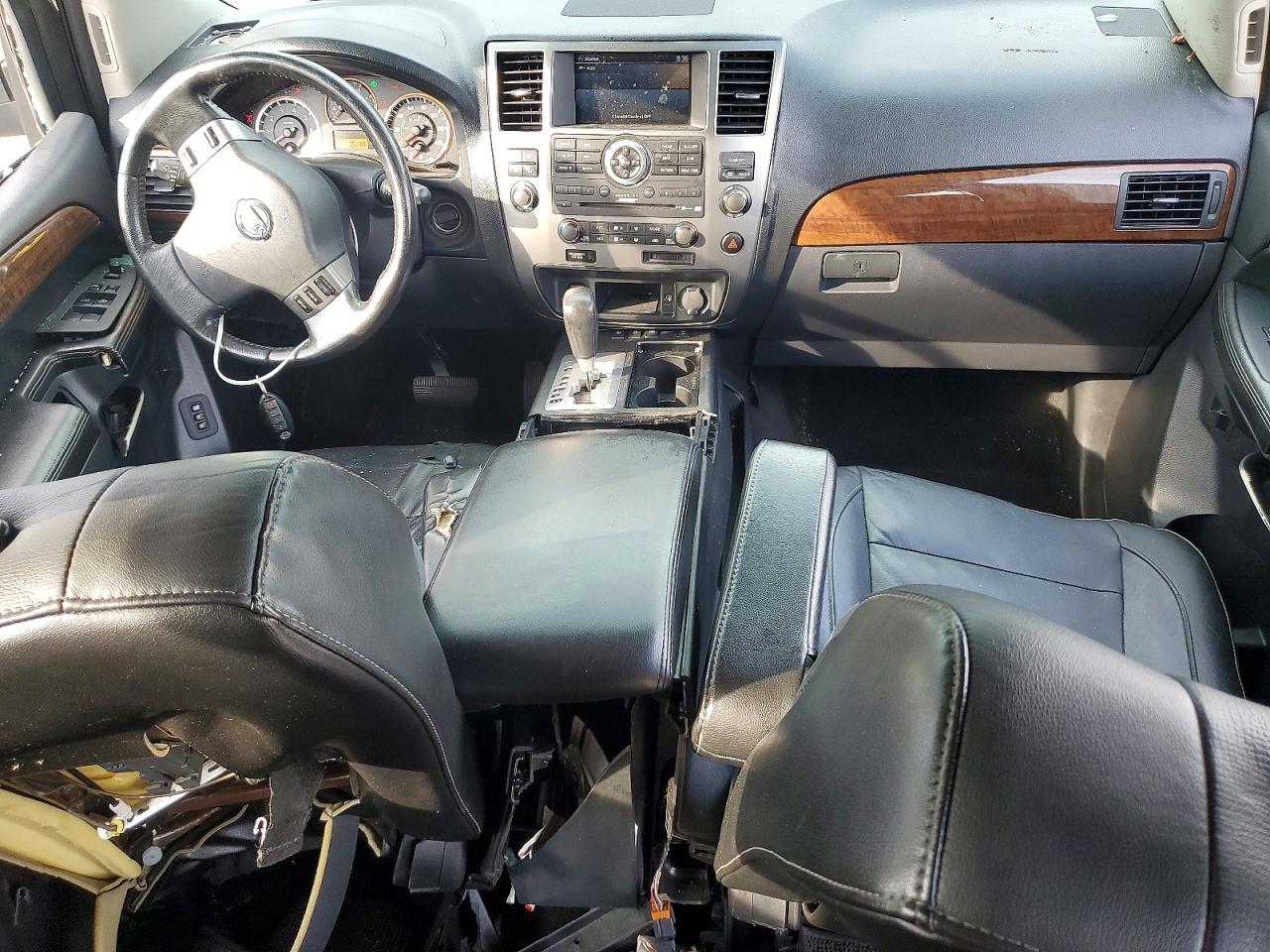 Nissan Armada Sv