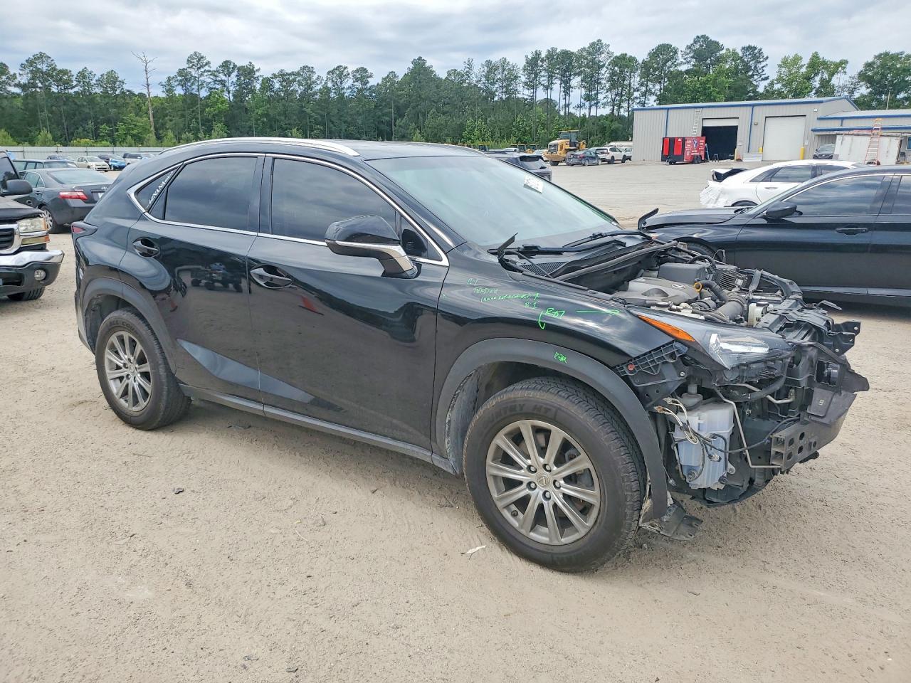Lexus NX Base