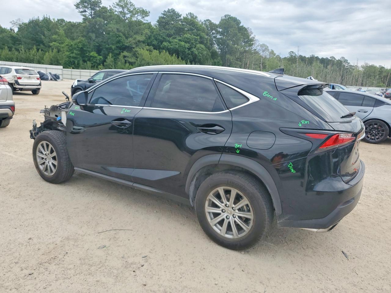Lexus NX Base