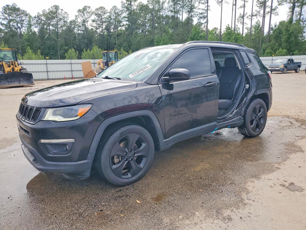 Salvage Jeep Compass Image