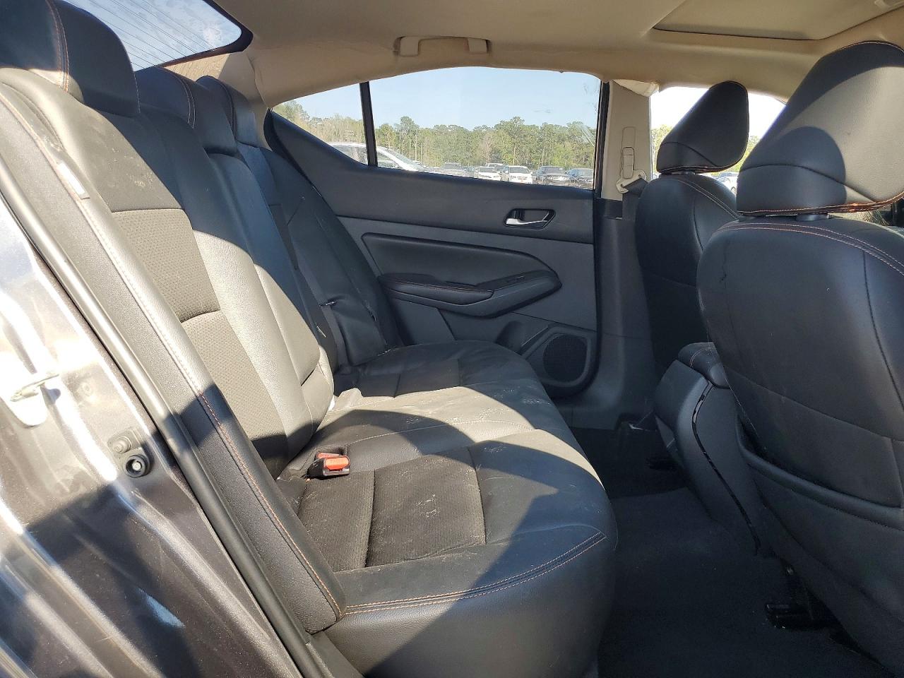 Nissan Altima Sr