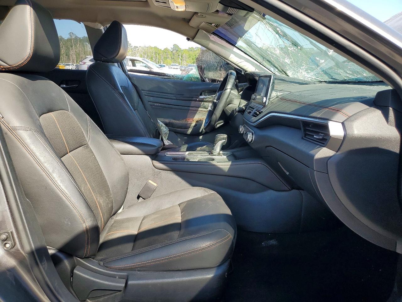 Nissan Altima Sr