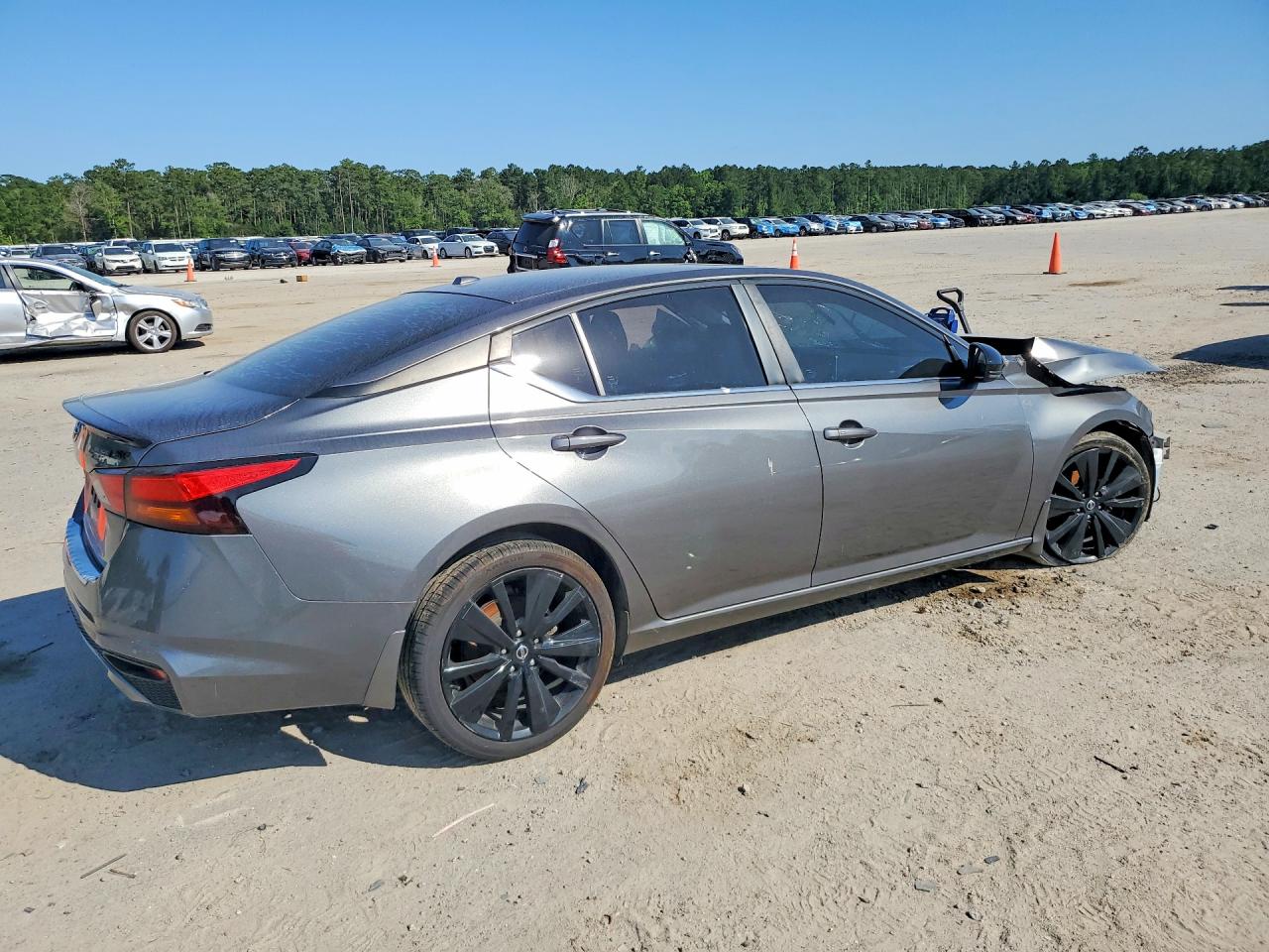 Nissan Altima Sr