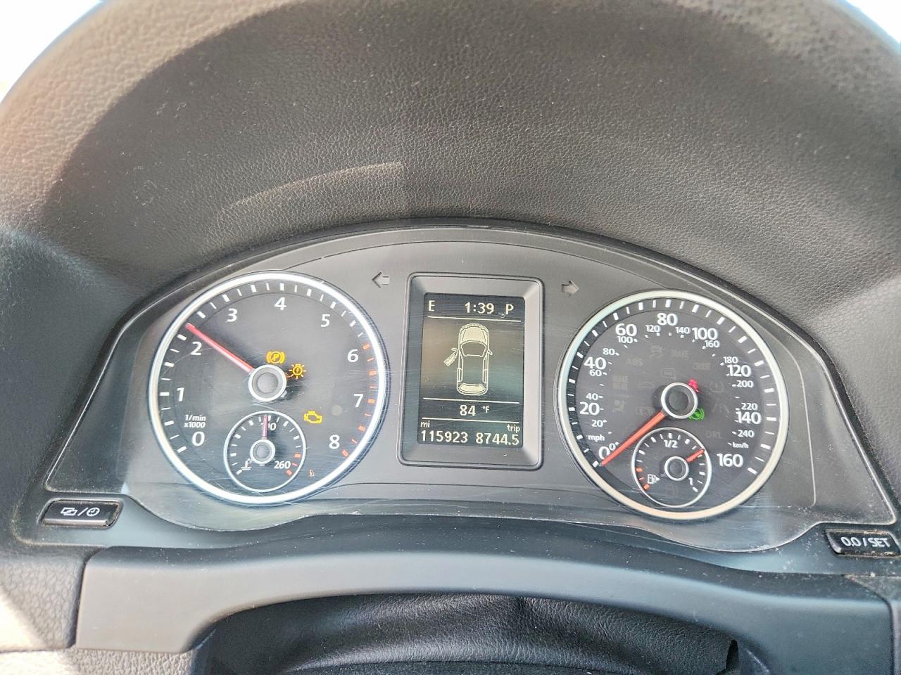 Volkswagen Tiguan S