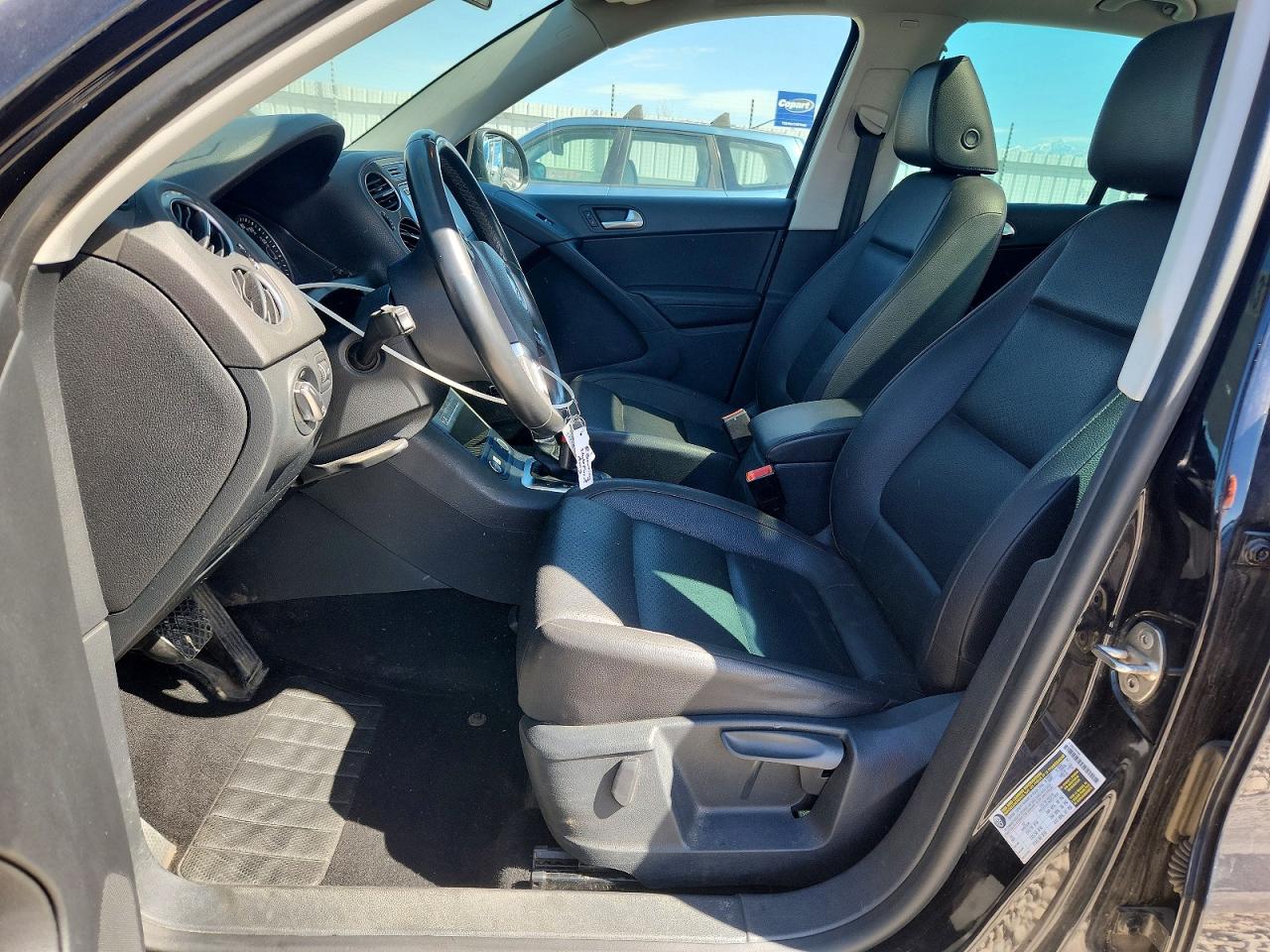 Volkswagen Tiguan S