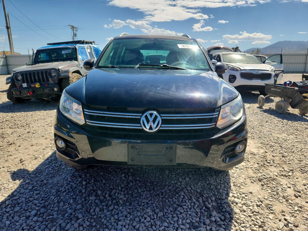 Volkswagen Tiguan S