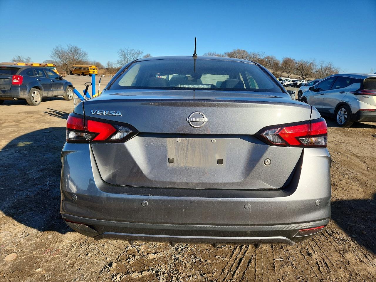 Nissan Versa S