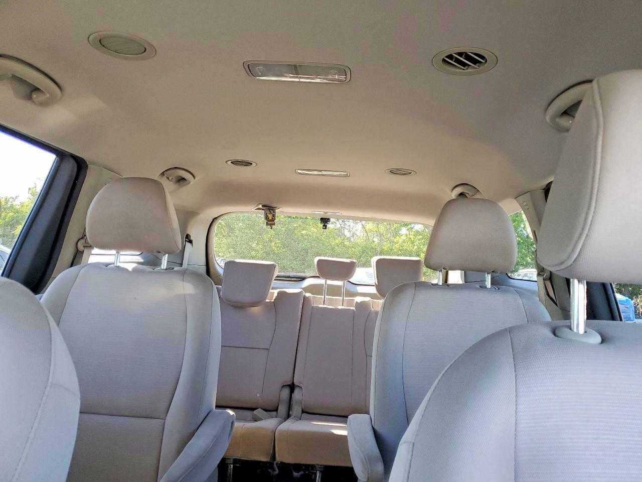 Kia Sedona Lx