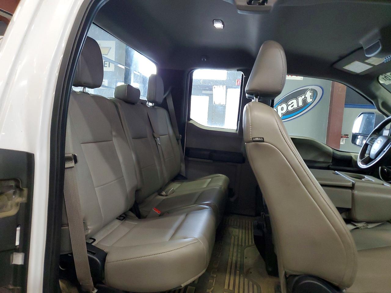 Ford F-350 Super Duty